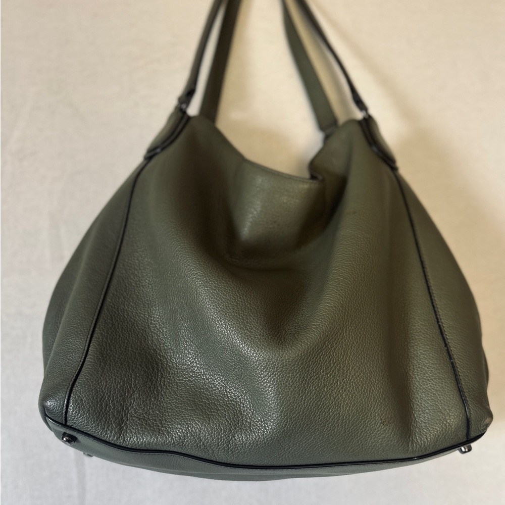 COACH Edie 31 Jumbo Whiplash Pebbled Leather Turnlock Surplus Green Shoulder Bag - Picture 6 of 16